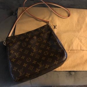 💯 authentic Louis Vuitton bag